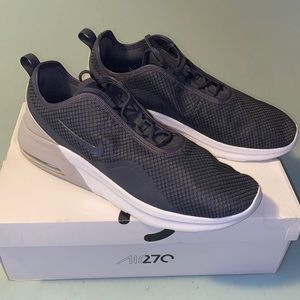 Nike air max motion 2
